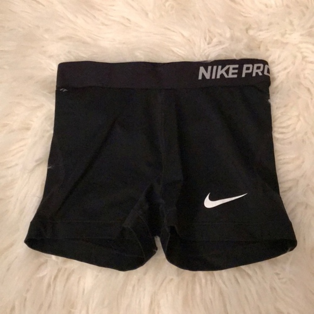 Nike Pro
